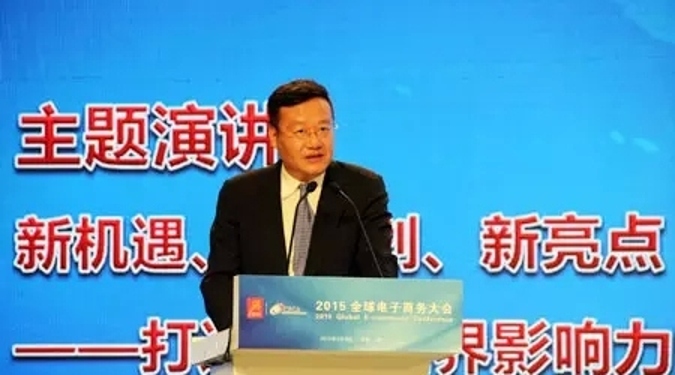 挑战水下吉尼斯,挑战吉尼斯纪录用鼻子喝水