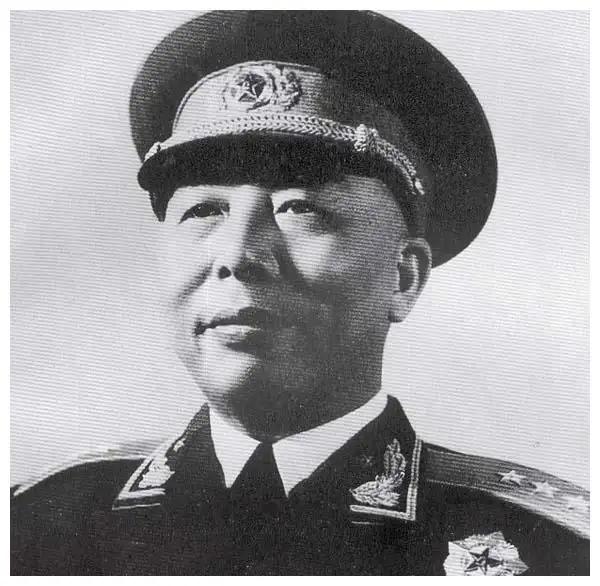 宋时轮在战前顶撞粟裕，毛*东泽**：立即撤职！粟裕为何不执行命令？