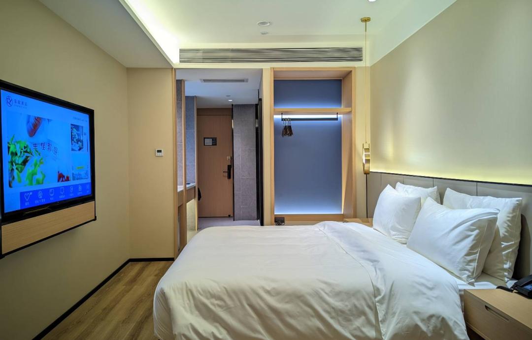 疆内旅游住宿哪里好点呢,新疆旅游酒店怎么选房间