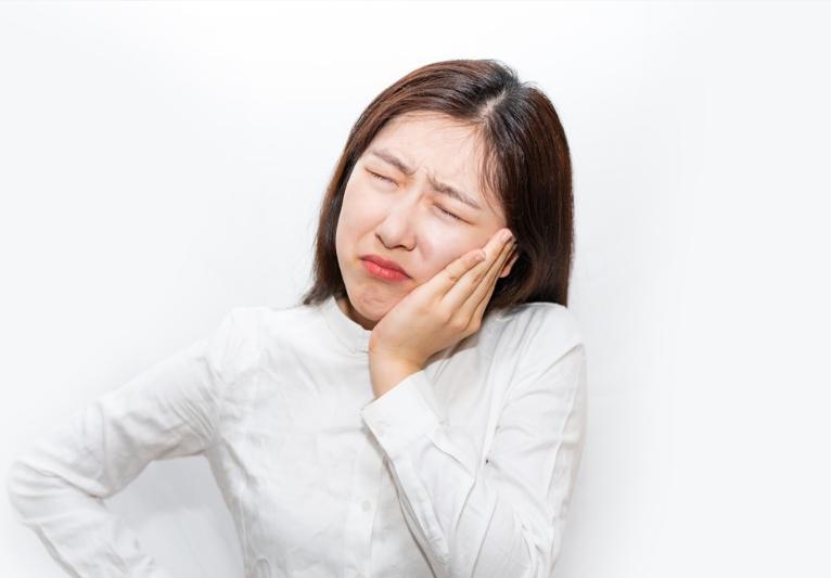 急性牙髓炎疼痛属于几级疼痛,急性牙髓炎会导致耳颞部疼痛