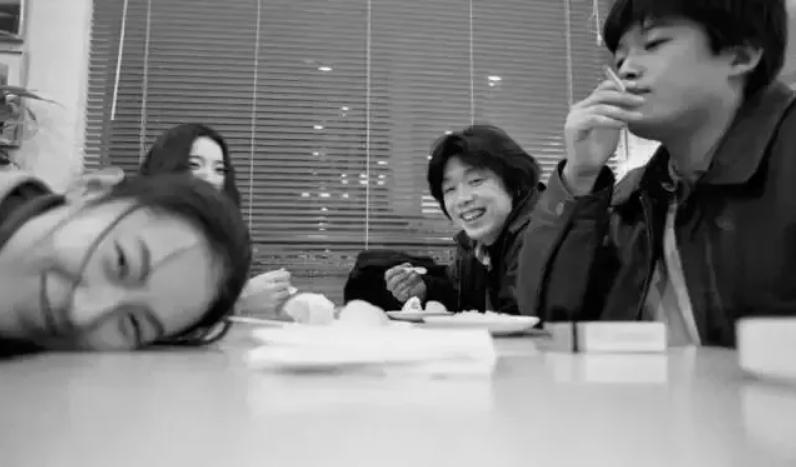 窦唯前妻高原现状,窦唯和自己的摄影师高原