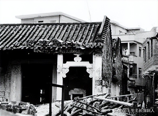 宝安最大的购物中心叫什么名字,宝安比较大的购物广场