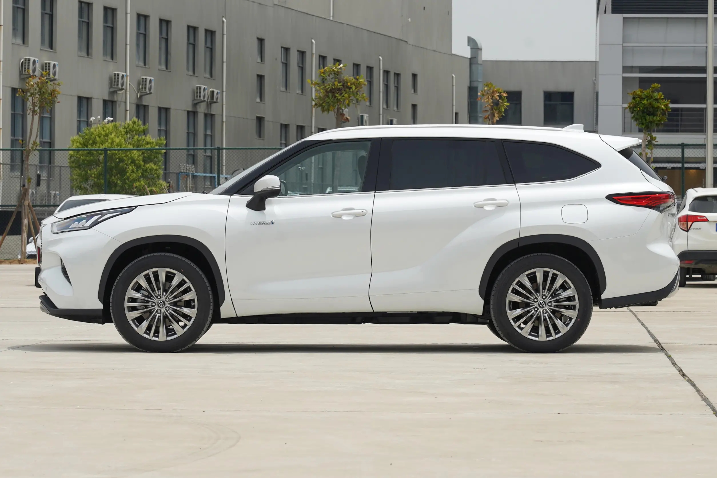 丰田汉兰达五座燃油版,丰田燃油版汉兰达六座