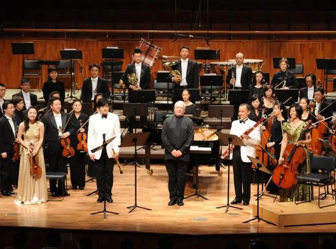 广州交响乐团音乐会余隆,祁隆新年音乐会
