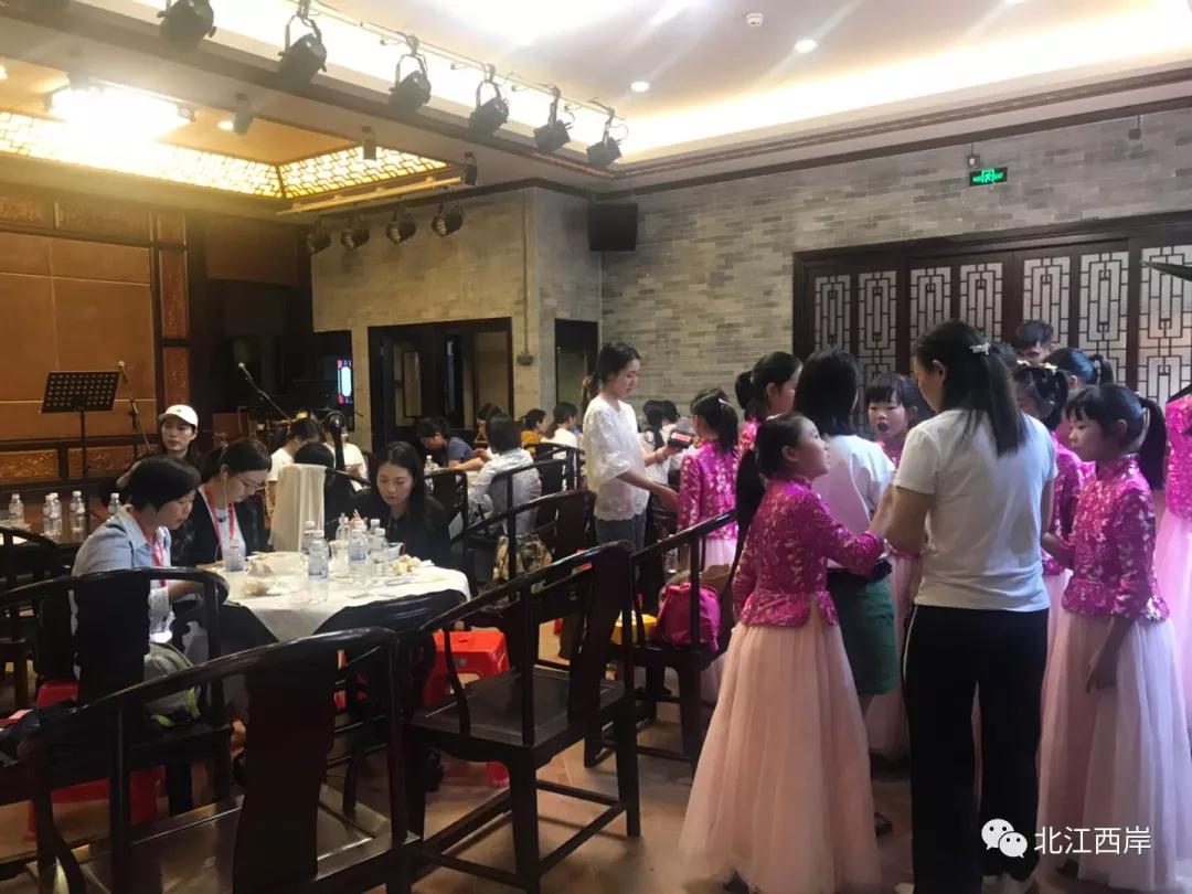 沙湾何，唔忧冇老婆