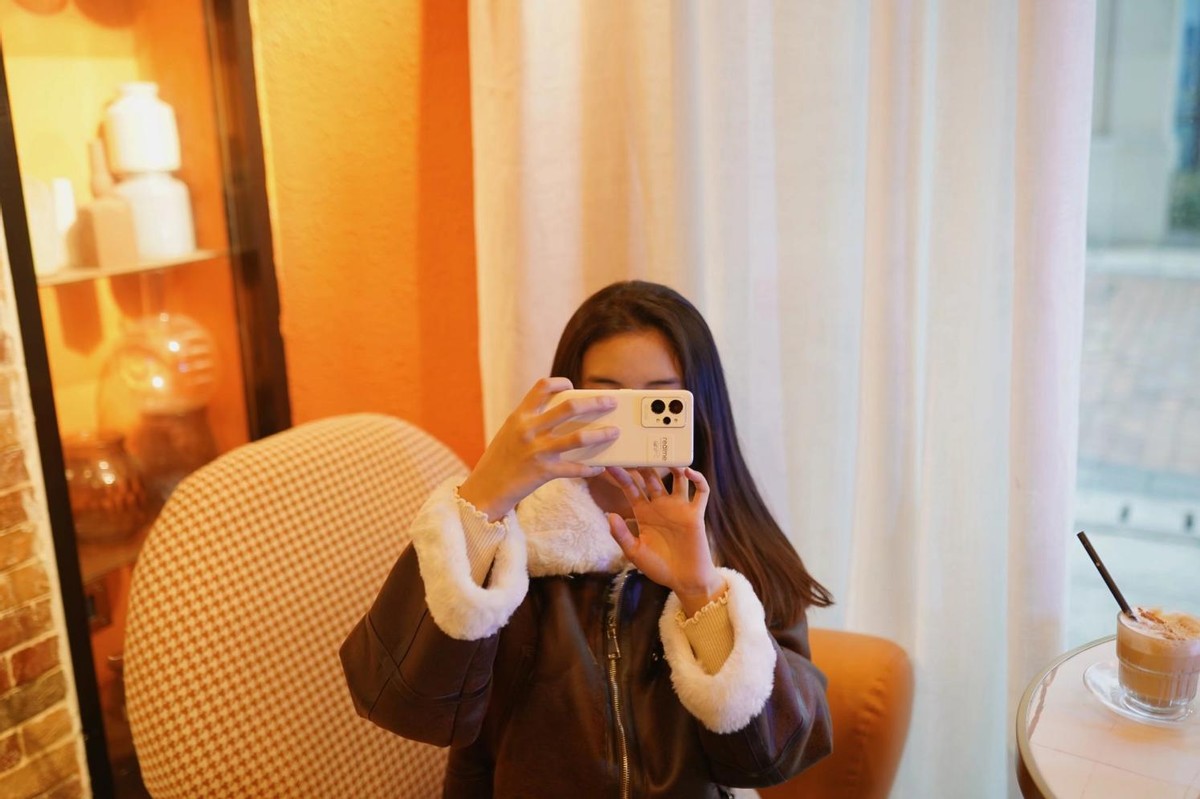 小白真我gt2pro测评2k直屏水桶机,gt2pro这款屏幕测评