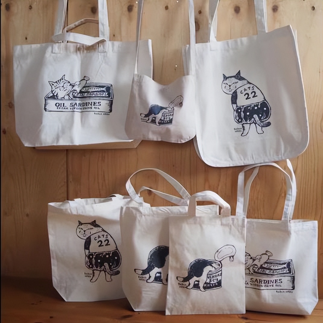 日本艺术家木雕猫,日本木雕猫