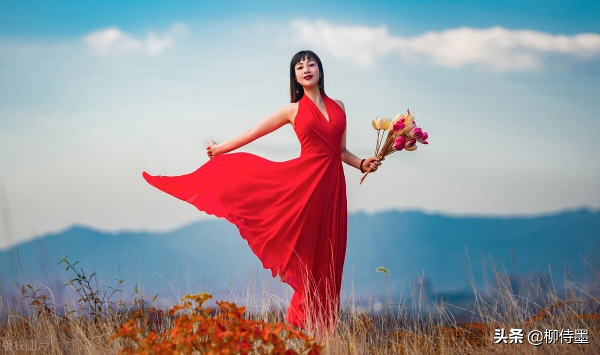 女生拍照脸大怎么解决,中年女人拍照构图技巧