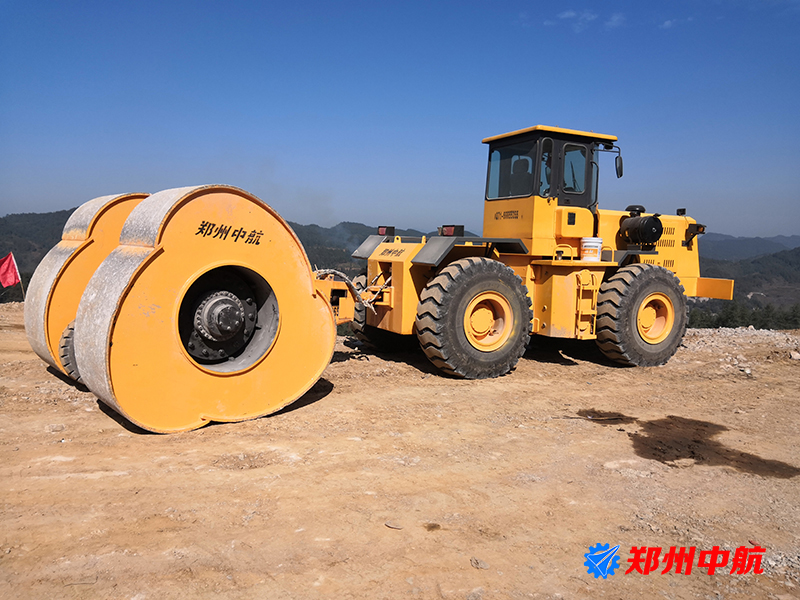 冲击式压路机租赁系统,振动压路机和冲击压路机