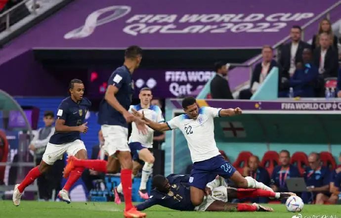 卡塔尔为世界杯投资2200多亿美元,卡塔尔世界杯营收22亿