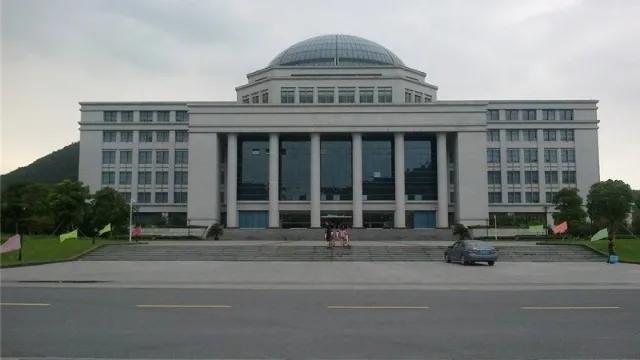 “城市、专业实力、分数性价比、就业质量”都很好的两所大学推荐