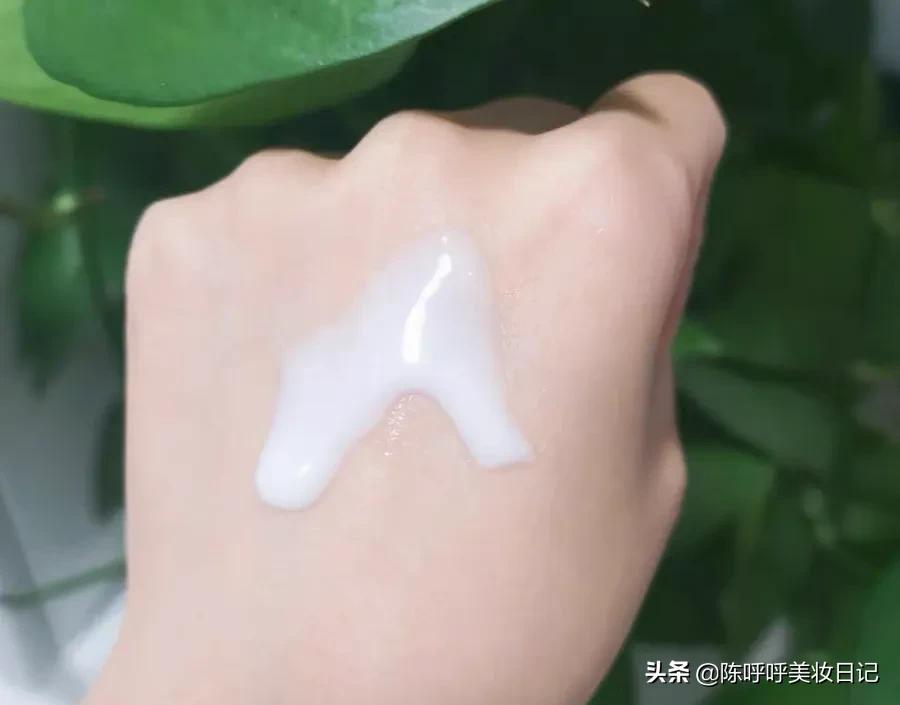 护肤品的正确使用顺序文字图片,护肤品的正确使用顺序和方法步骤