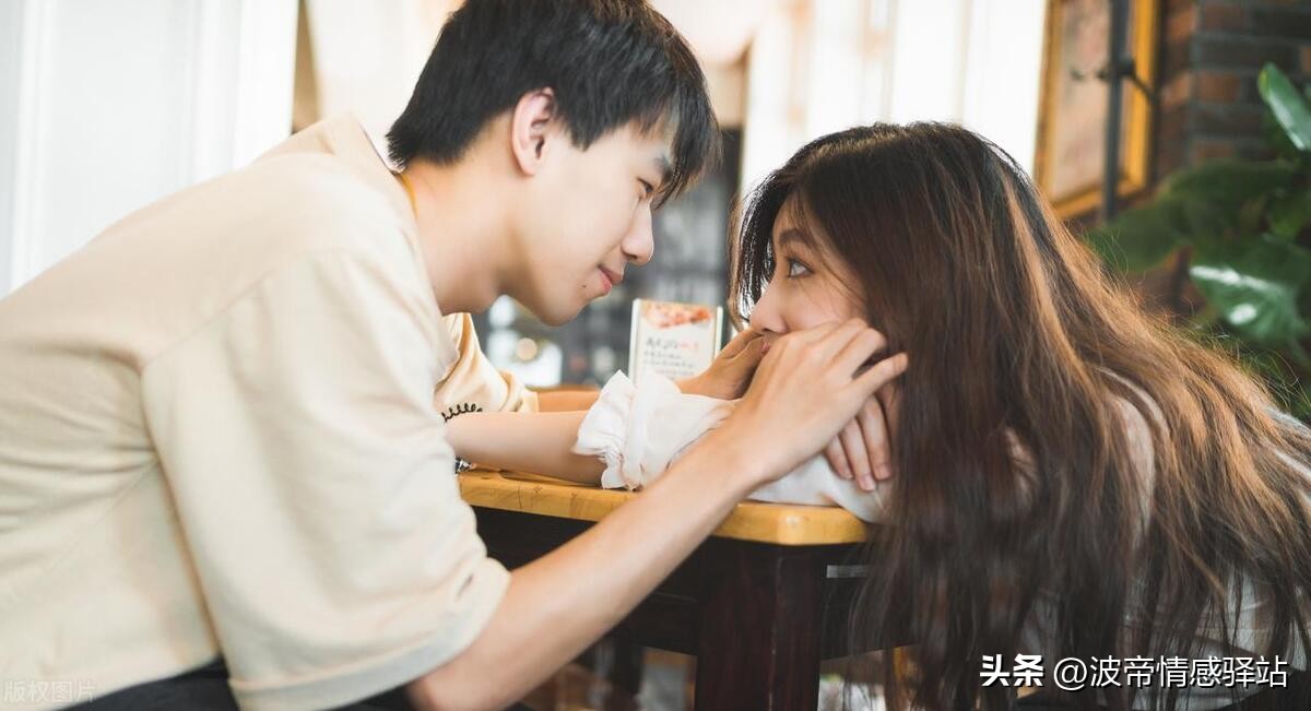 女人会一直爱着第一个男人吗,女人会一直惦记前男友吗