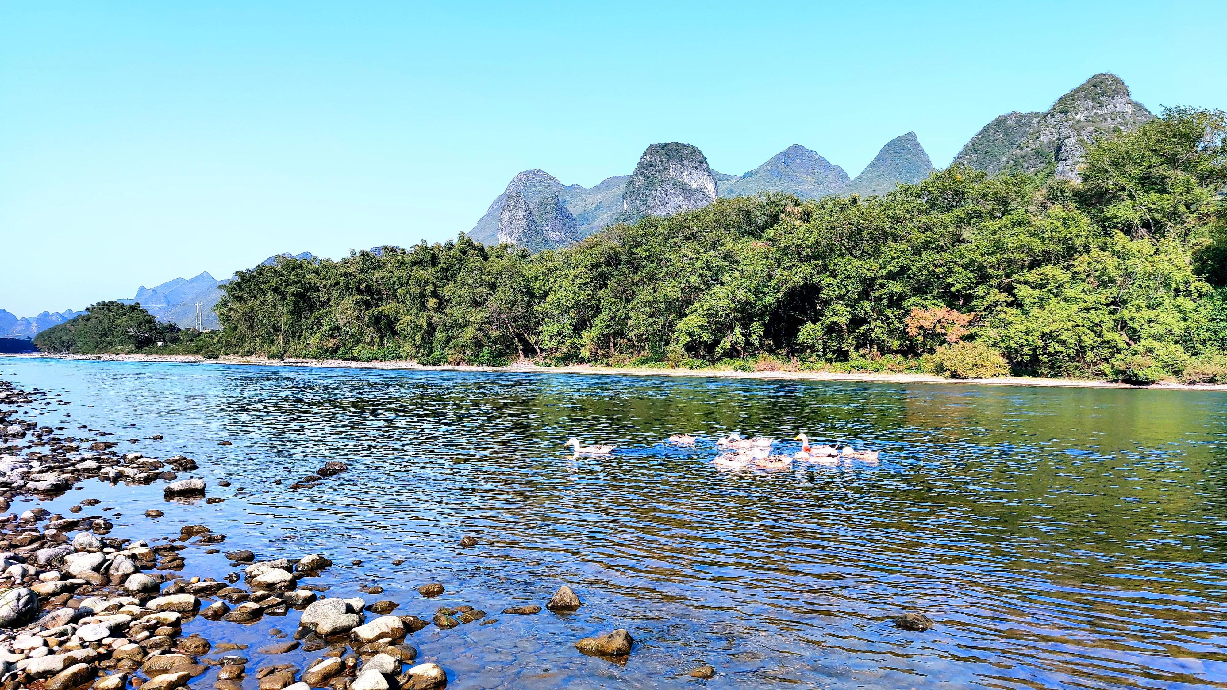 桂林漓江杨堤风景,桂林月亮岛在哪里