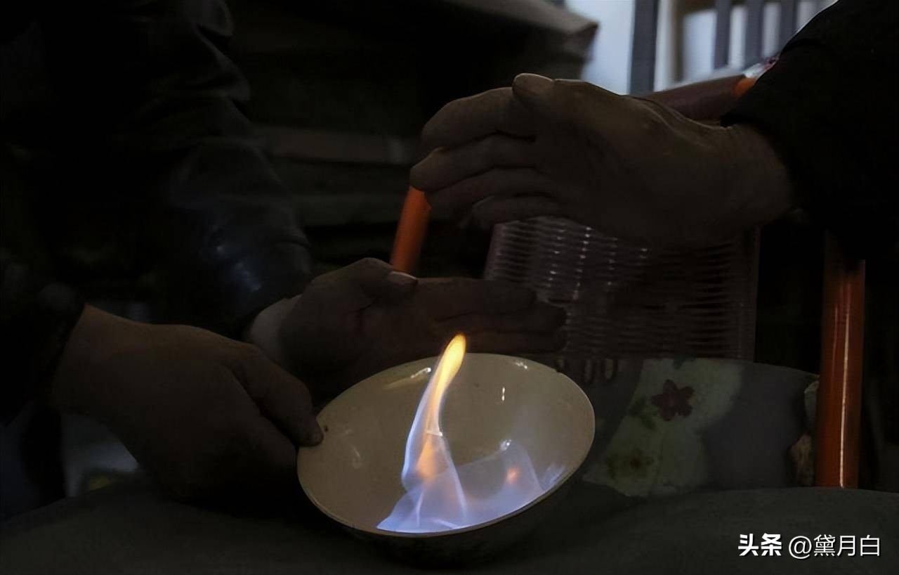 千杯不醉活到103岁的女人,湖南女子喝酒千杯不醉的原因