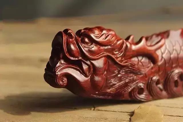 佛手雕件的寓意和象征,翡翠常见的雕件及寓意