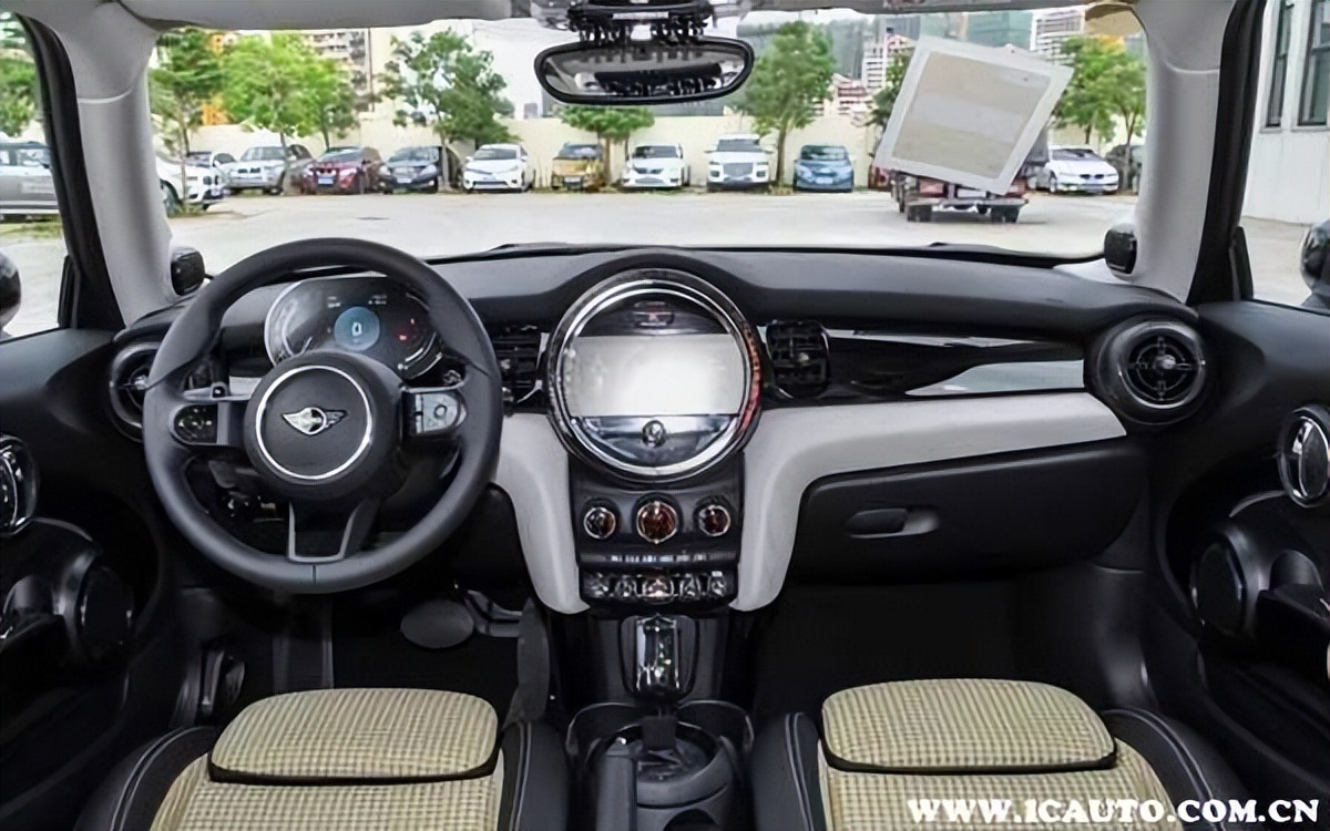 开宝马mini的女生给人的感觉,女孩开宝马mini怎么样