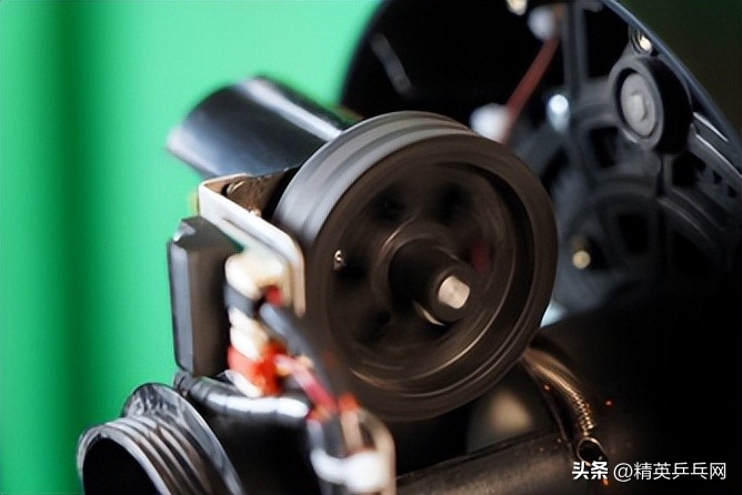 乒乓球发球机测评对比,乒乓球发球机推荐omni