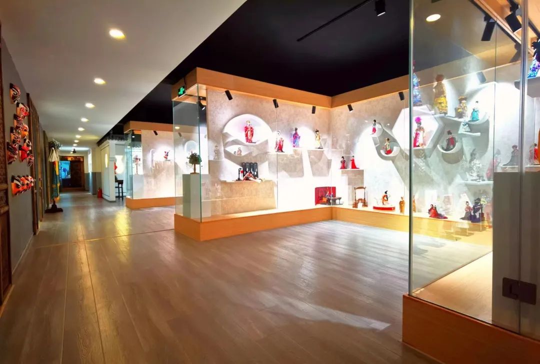 中国的芭比娃娃是谁,被人们称为真人芭比娃娃