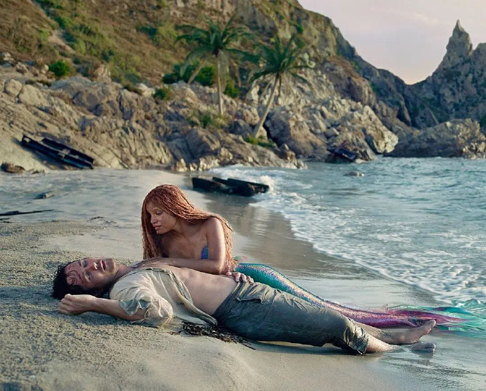 国内2500万票房的《小美人鱼》，把黑人主演给气破防了！