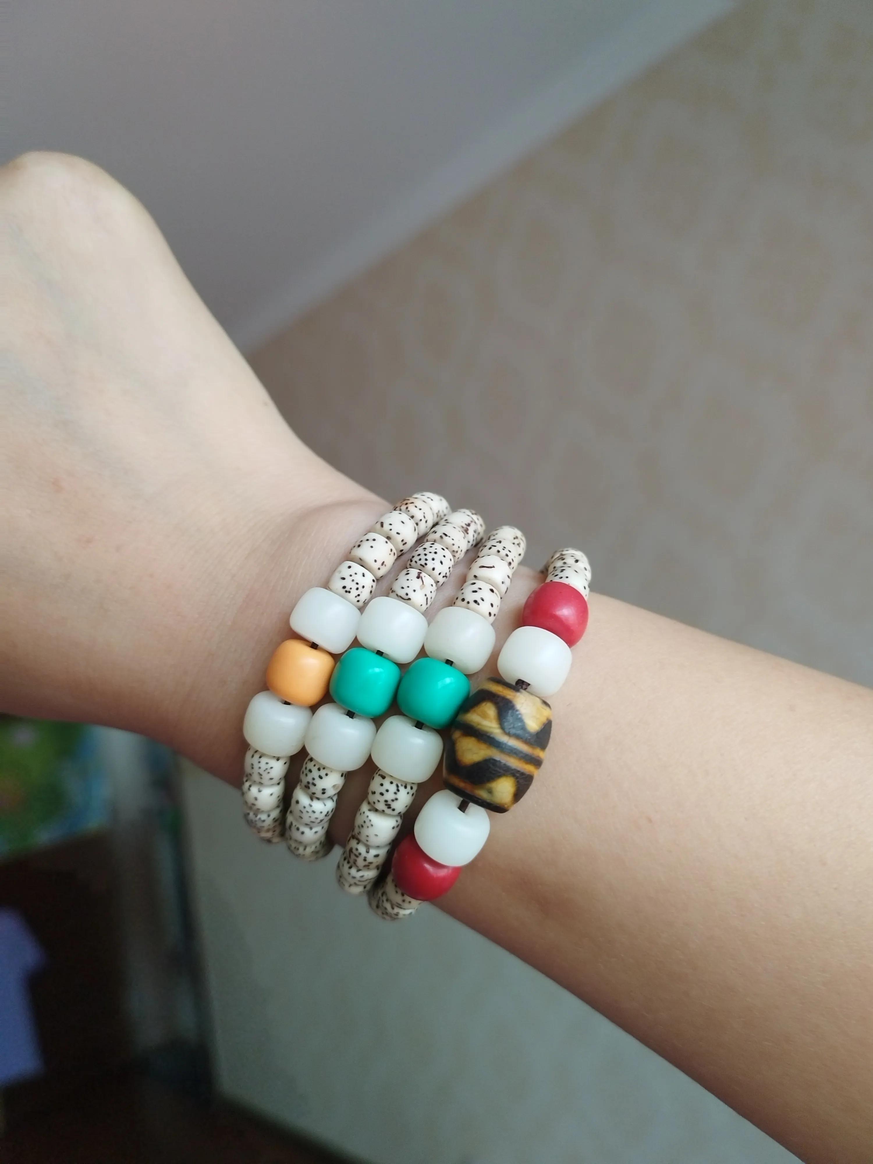 晒晒我的翡翠手串,晒晒我的天珠手串