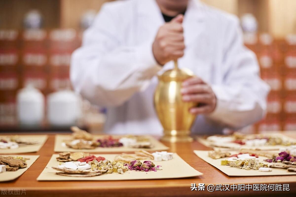 头皮上痒长了毛囊炎疙瘩怎么治疗,毛囊炎脖子红痒