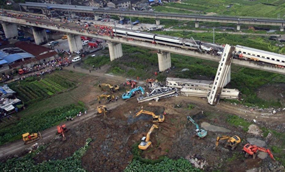 女汉奸袁莉还能回国吗,现代女汉奸袁莉