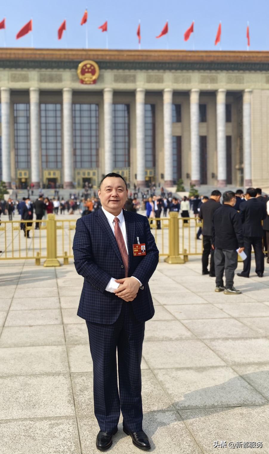 有代表已申请参赛!全国*会两**上,代表委员期待成都大运万千精彩