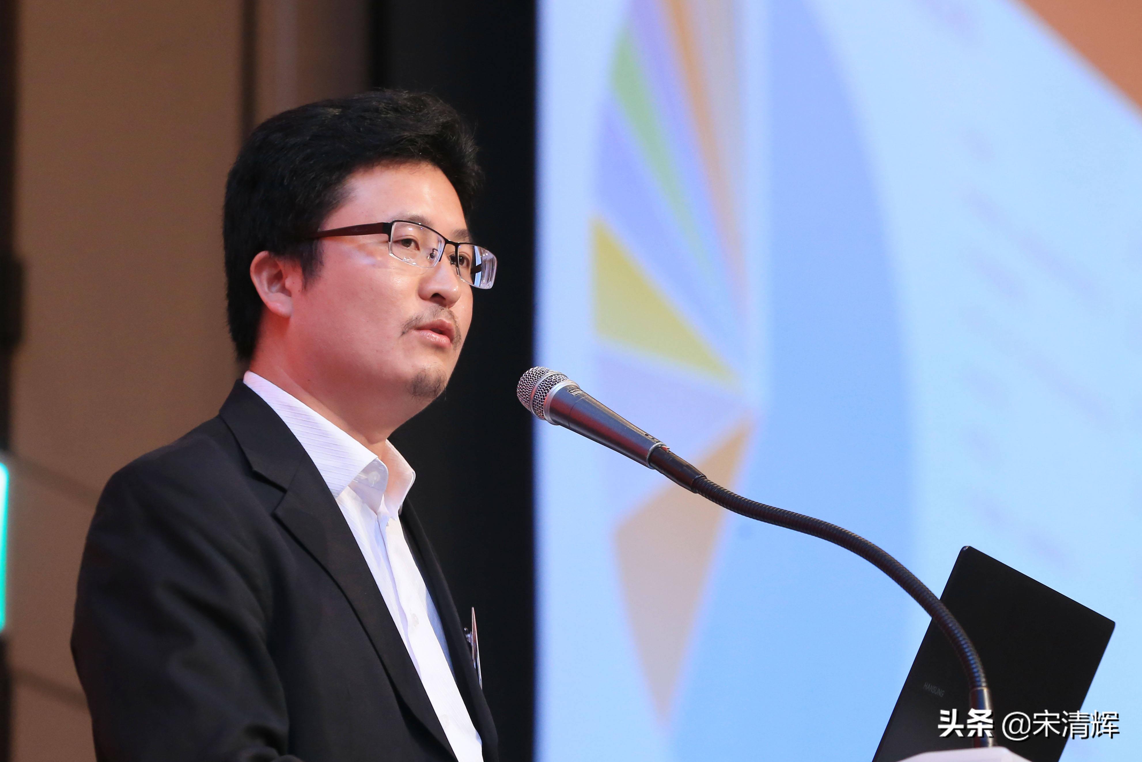 宋清辉：无聊猿为啥会突然火爆？热度高的原因或是开放式玩法