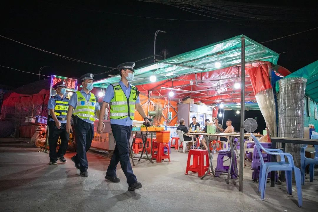 【夏季治安打击整治“百日行动”】福建福州公安持续开展夏夜治安巡查宣防集中统一行动