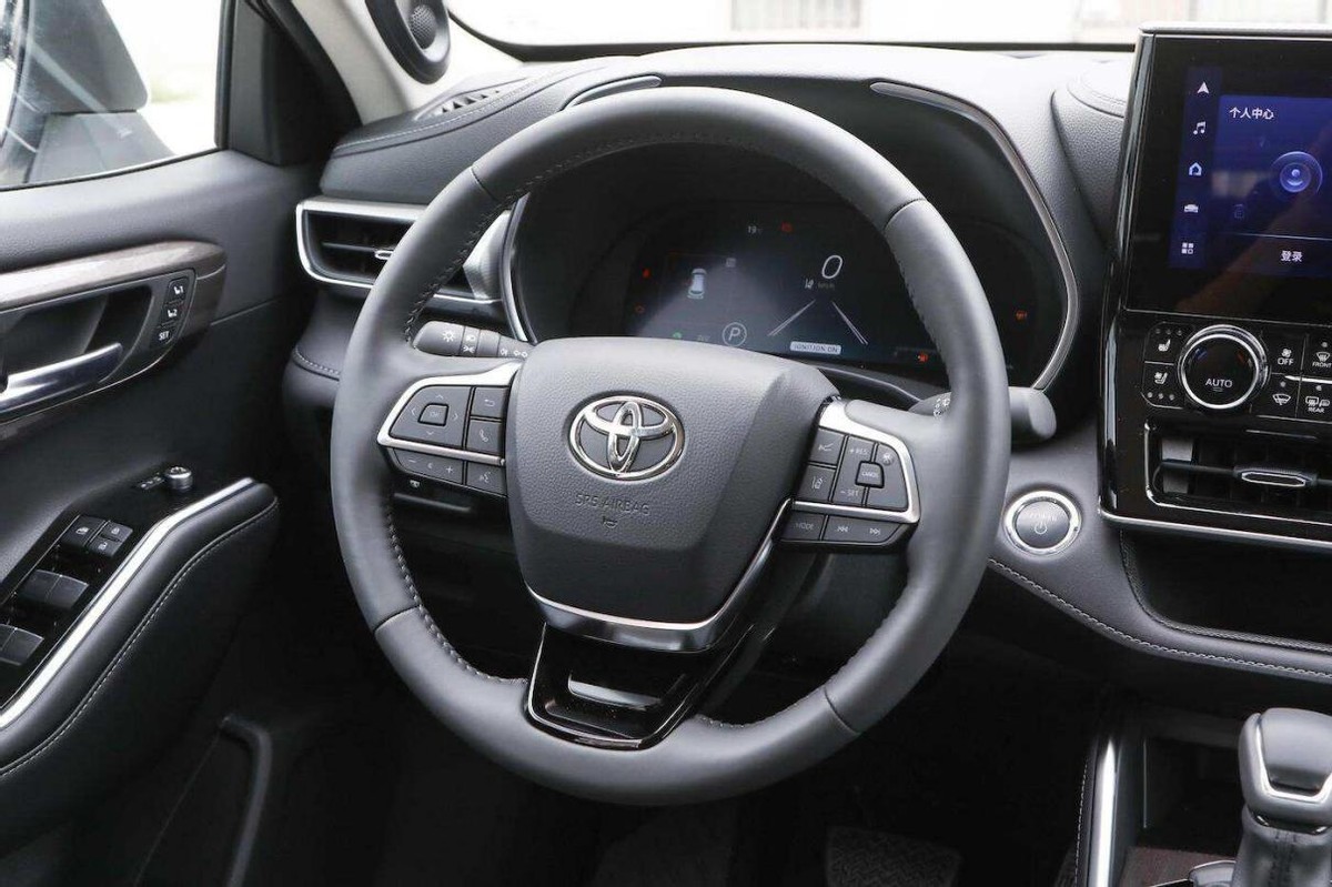 大众途观l和丰田汉兰达哪个更好,途观l汉兰达锐界到底该怎么选