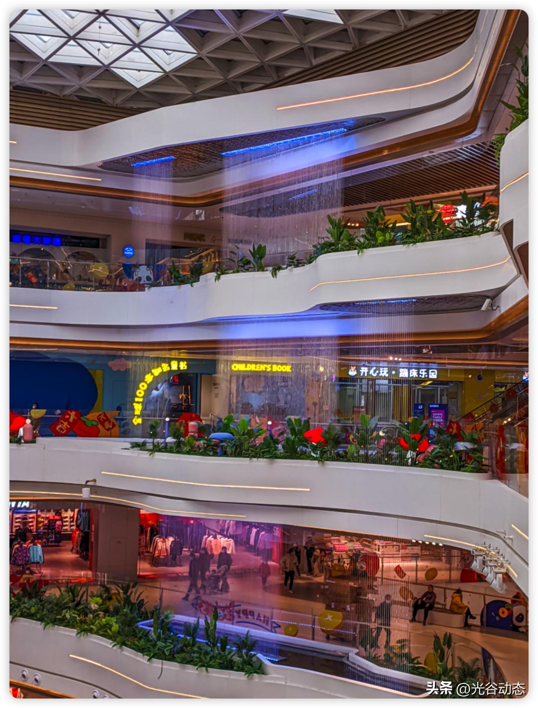 洪山万科广场人气怎么样,洪山万科广场最新视频