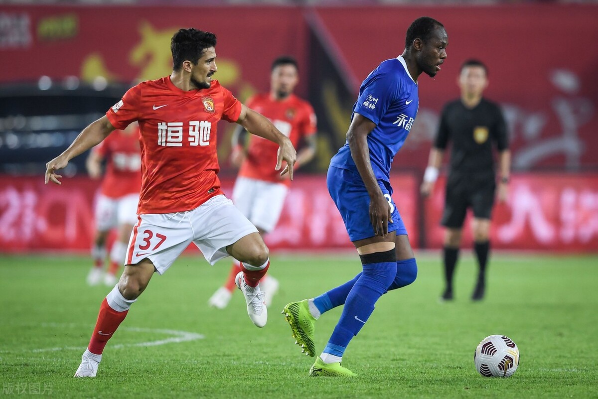 中超前瞻：沧州雄狮瞄准三连胜,成都蓉城升入中超什么意思