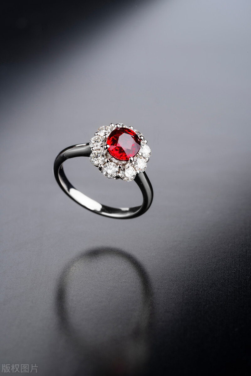 怎么辨别朱砂首饰的真假简单方法,怎样才能鉴别首饰的真假