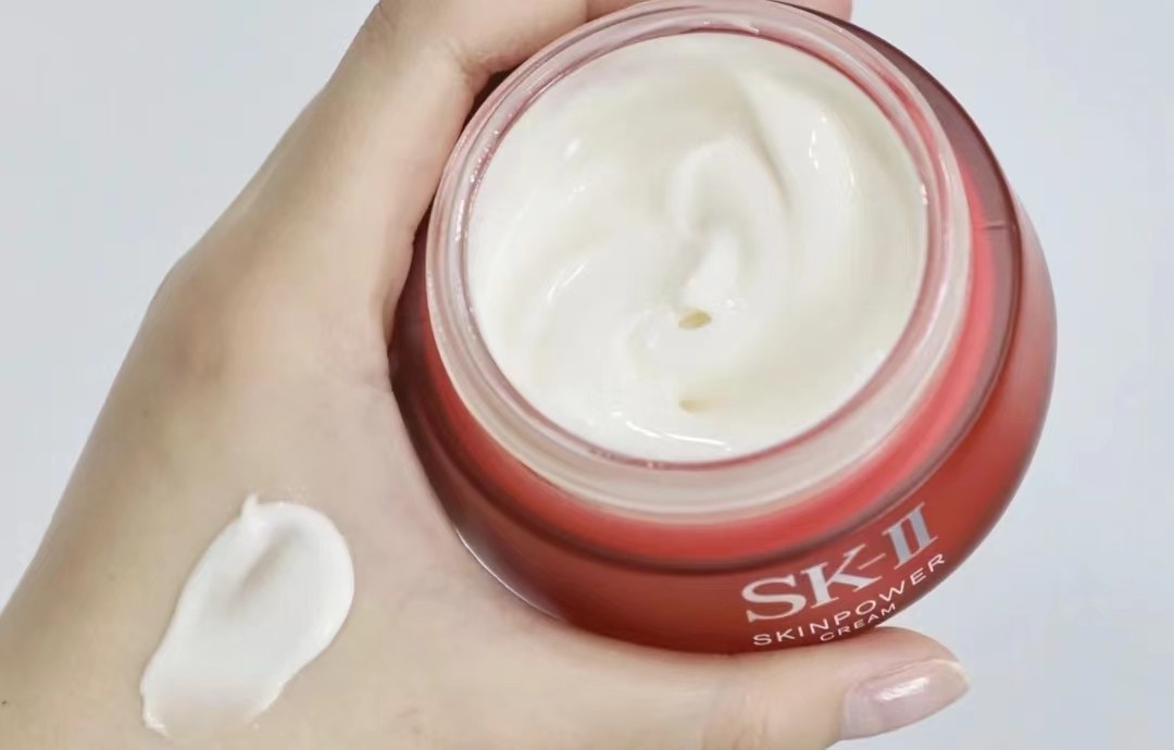 女人40不显老的护肤品成分,40+的女人用啥面霜好