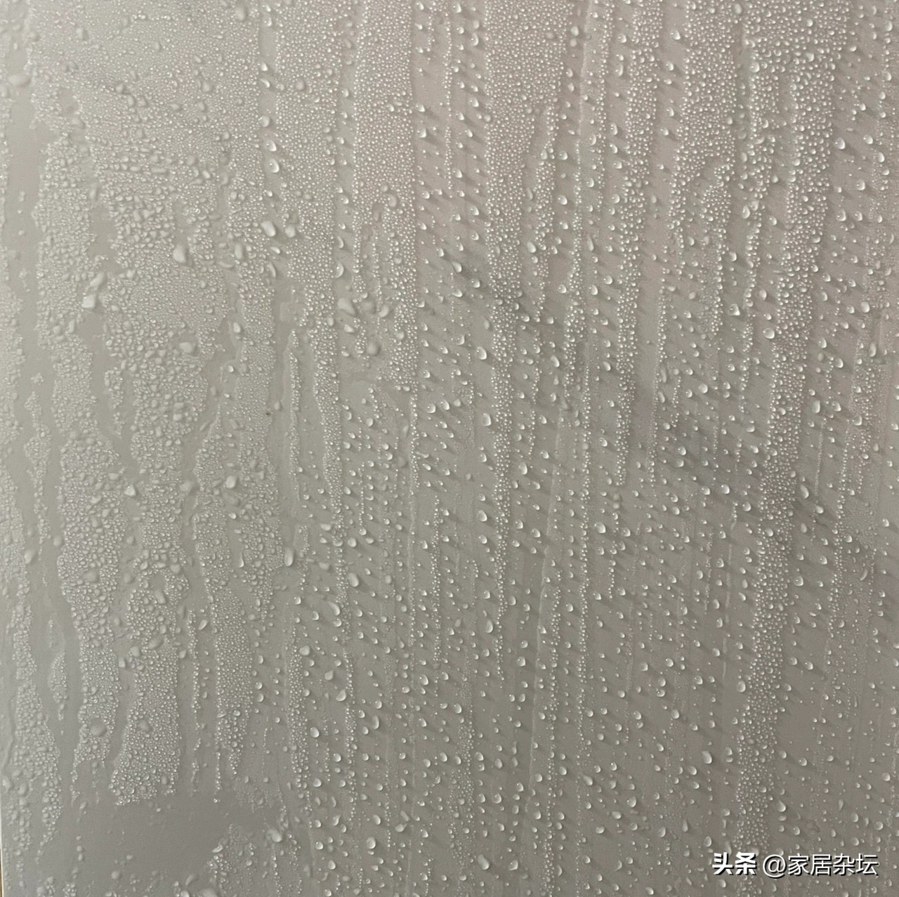 仿古地砖弊端有哪些地方,为什么现在流行地砖上墙