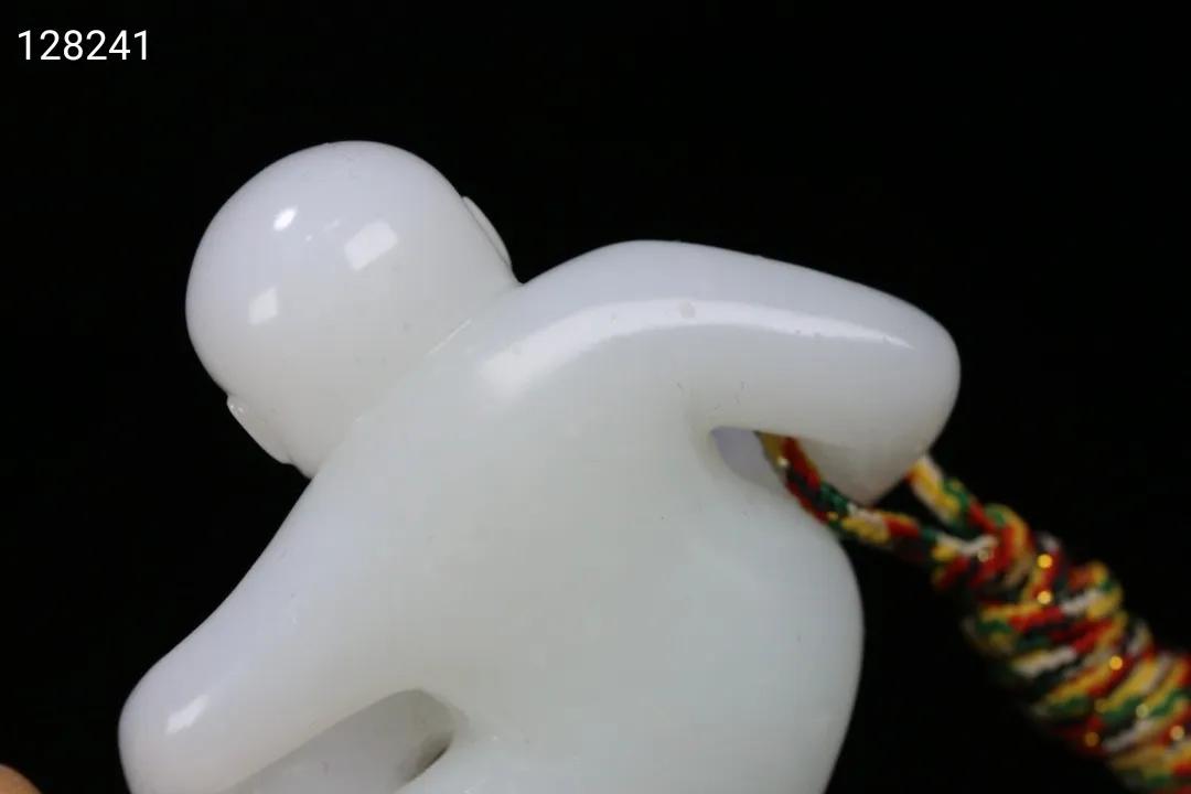 和田玉跪童子雕件图片,清和田玉寿桃童子雕件