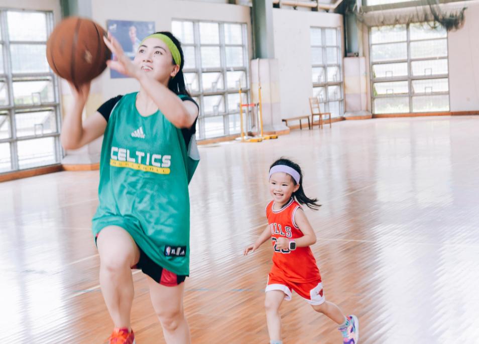 女子卖淫两年被捕挣几百万,卖淫两年挣500万事件