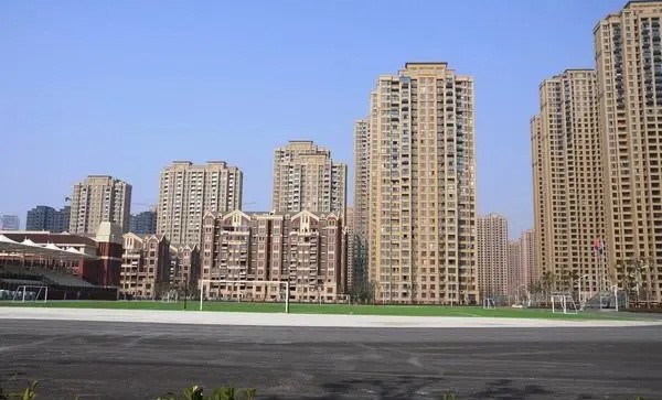 房子砸在谁手里才是软着陆,房子砸在普通人手里就是软着陆