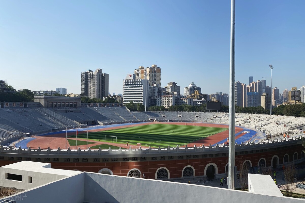 成都最大的足球场在哪里,西南最大草坪公园