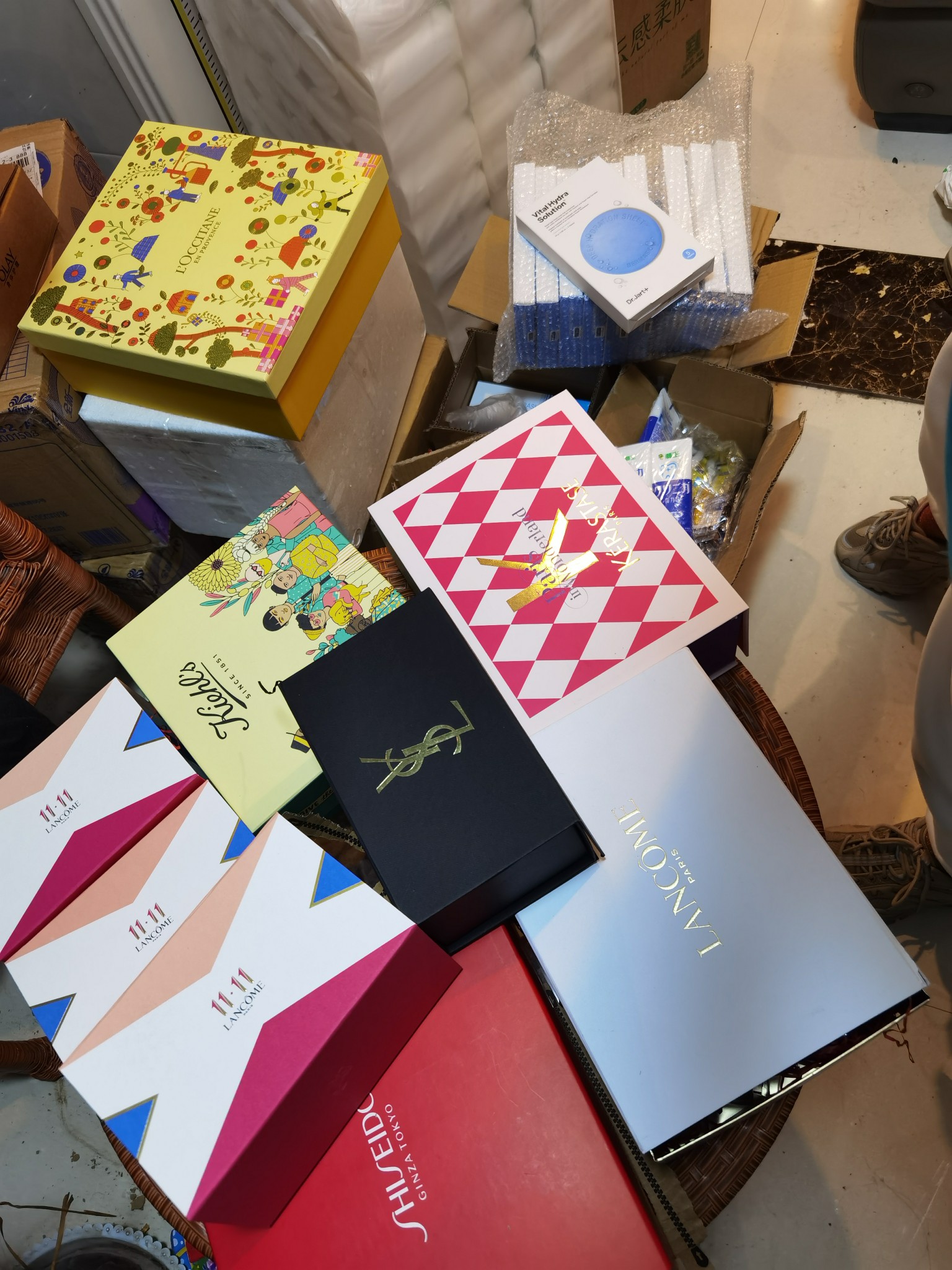 兰蔻粉水价格多少是真的,兰蔻粉水400ml适合什么皮肤