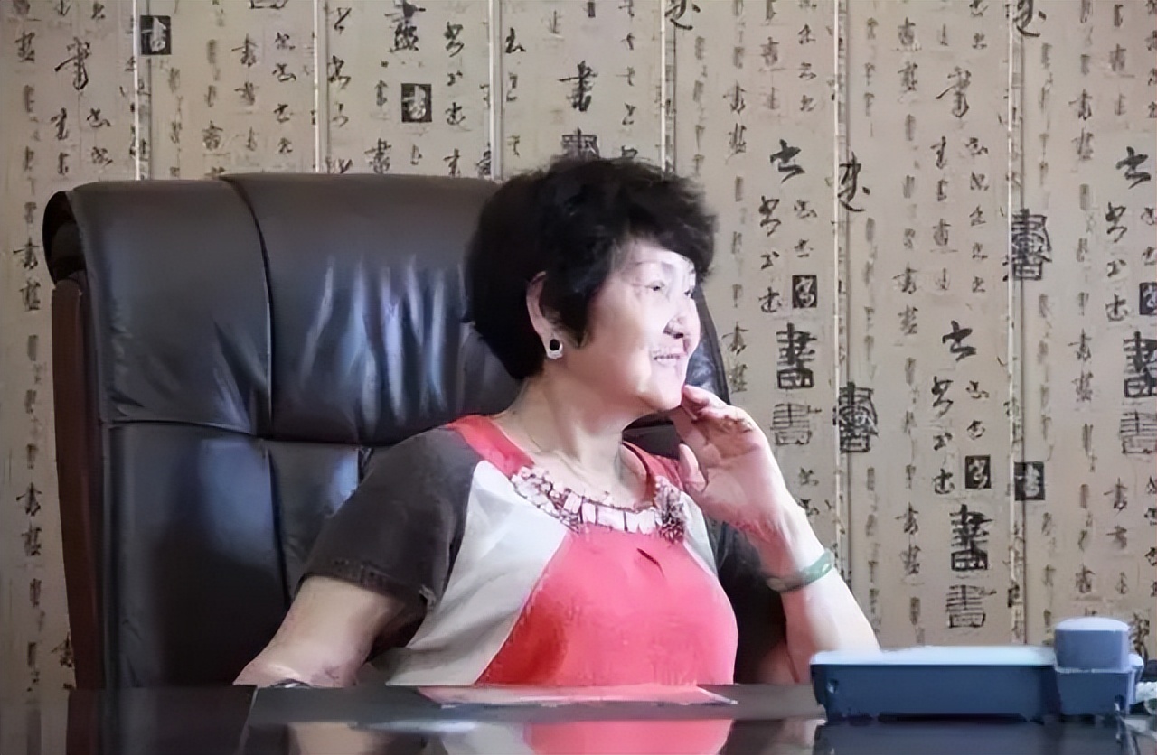 浙江女首富被判死缓,浙江女富豪判死刑