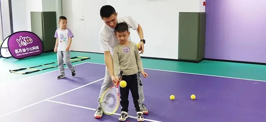 全民健身日健身盛宴点燃运动激情,周末公益养生课