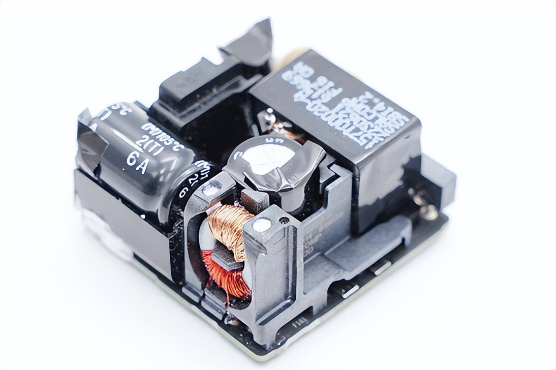 有没有必要买苹果的无线充电,苹果充电500次还值得买吗