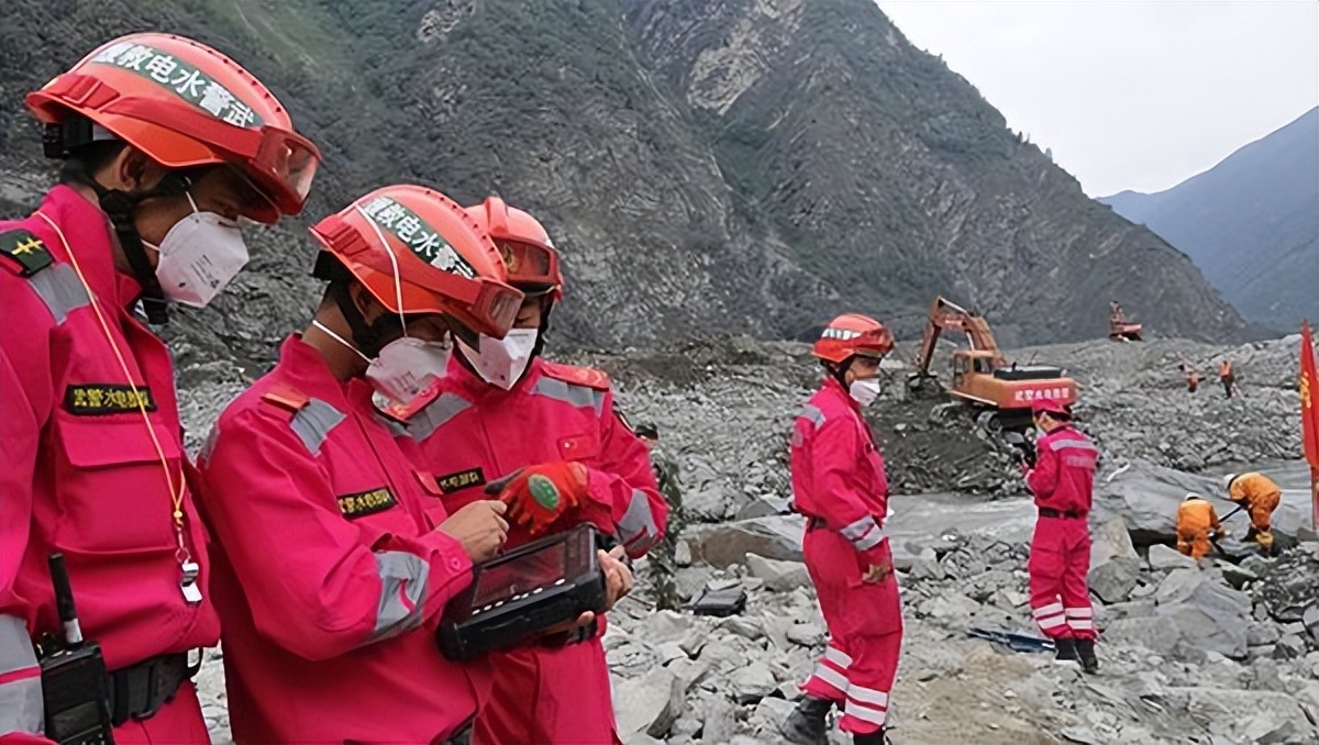 1988年农民救歼6飞行员,1988年被江西农民救起来的飞行员