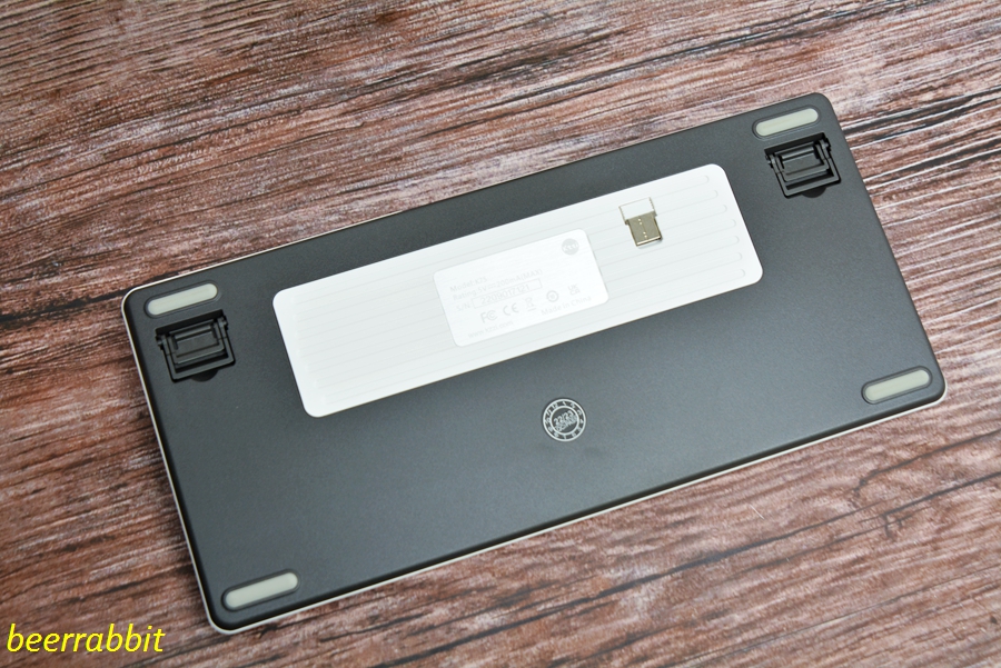 珂芝k75ttc烈焰紫,k75珂芝ttc快银轴是性能版吗