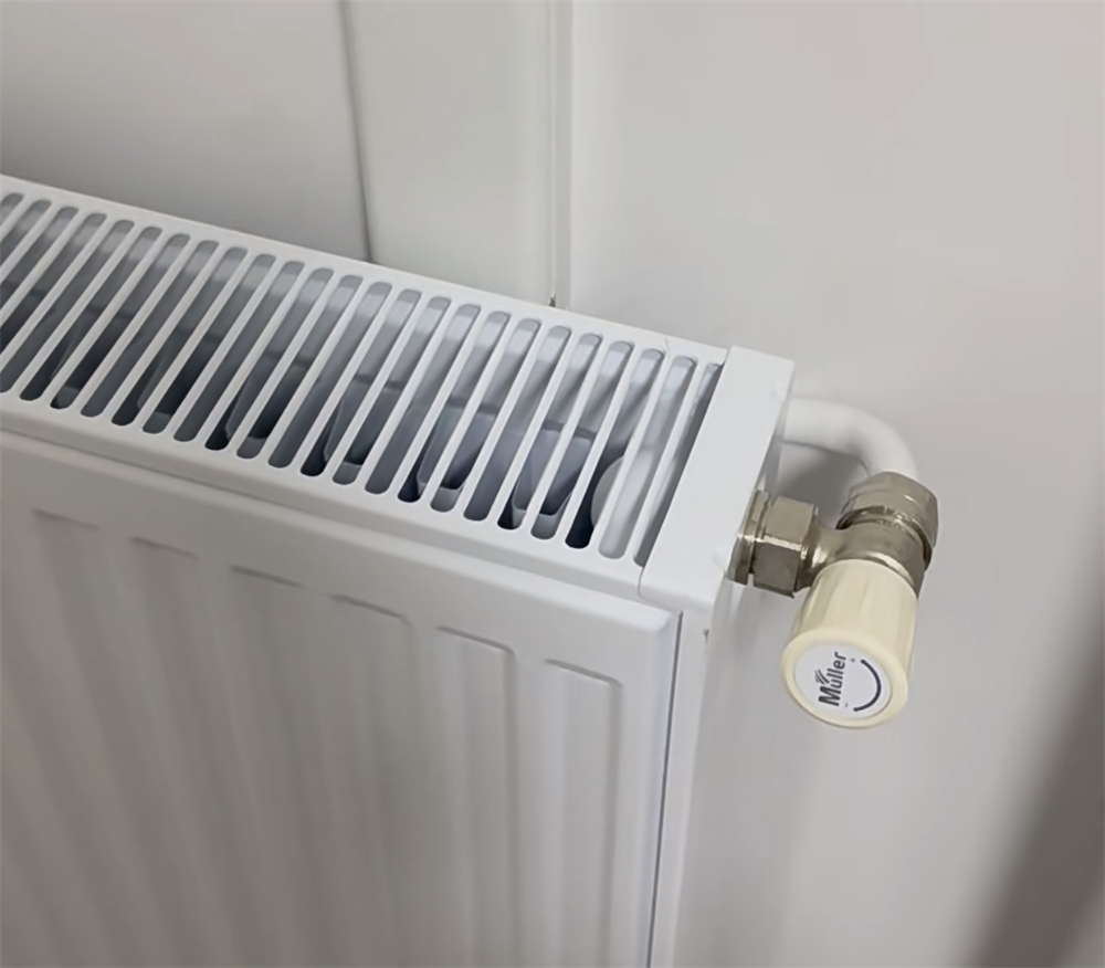 楼房暖气放水不循环怎么办,卫生间暖气不热怎么放水解决