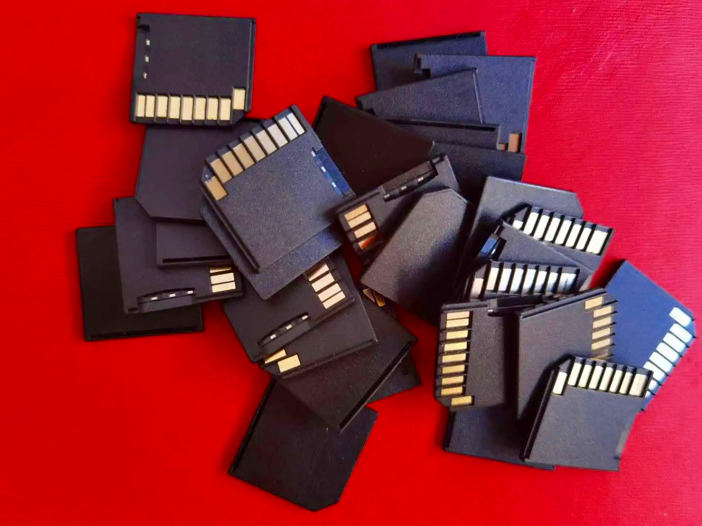 微单闪迪卡哪个最好,索尼的sd卡好还是闪迪的好