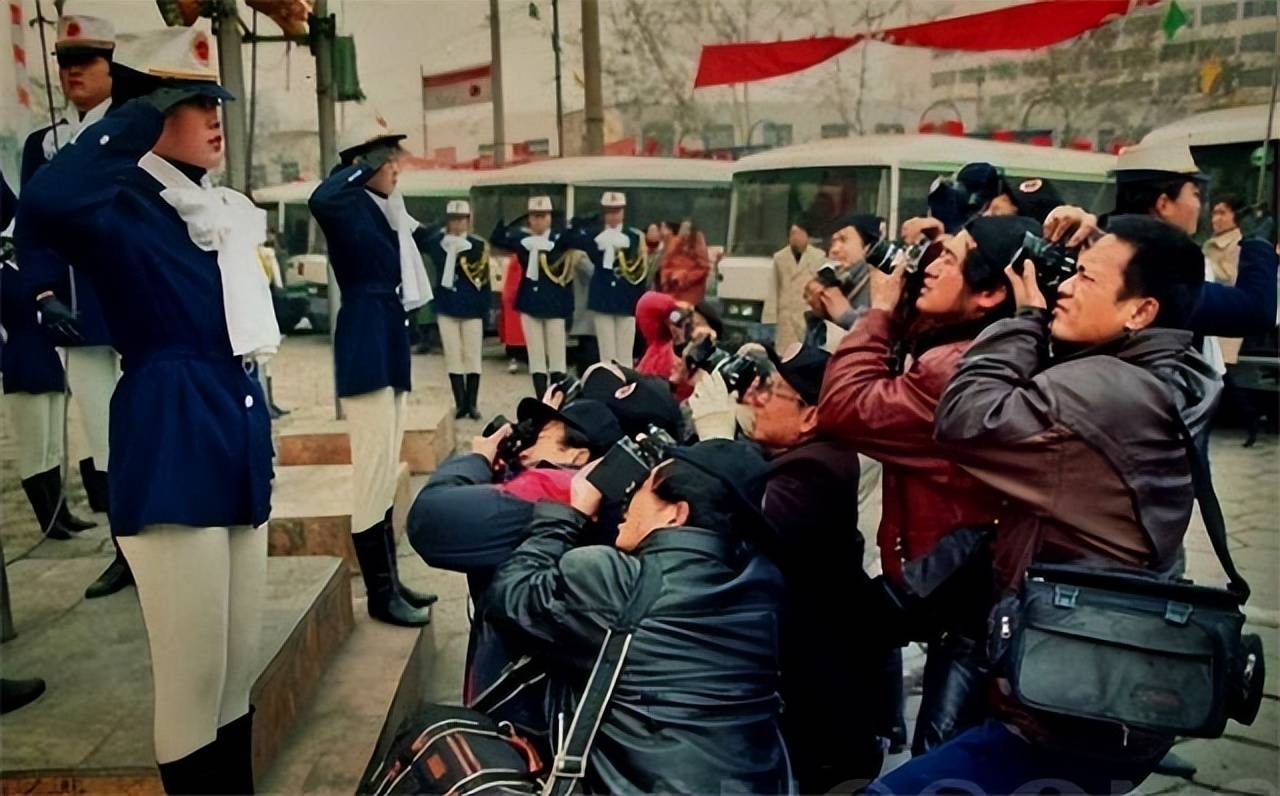 福彩开奖是随机摇出的号码吗,福彩开奖悬浮球