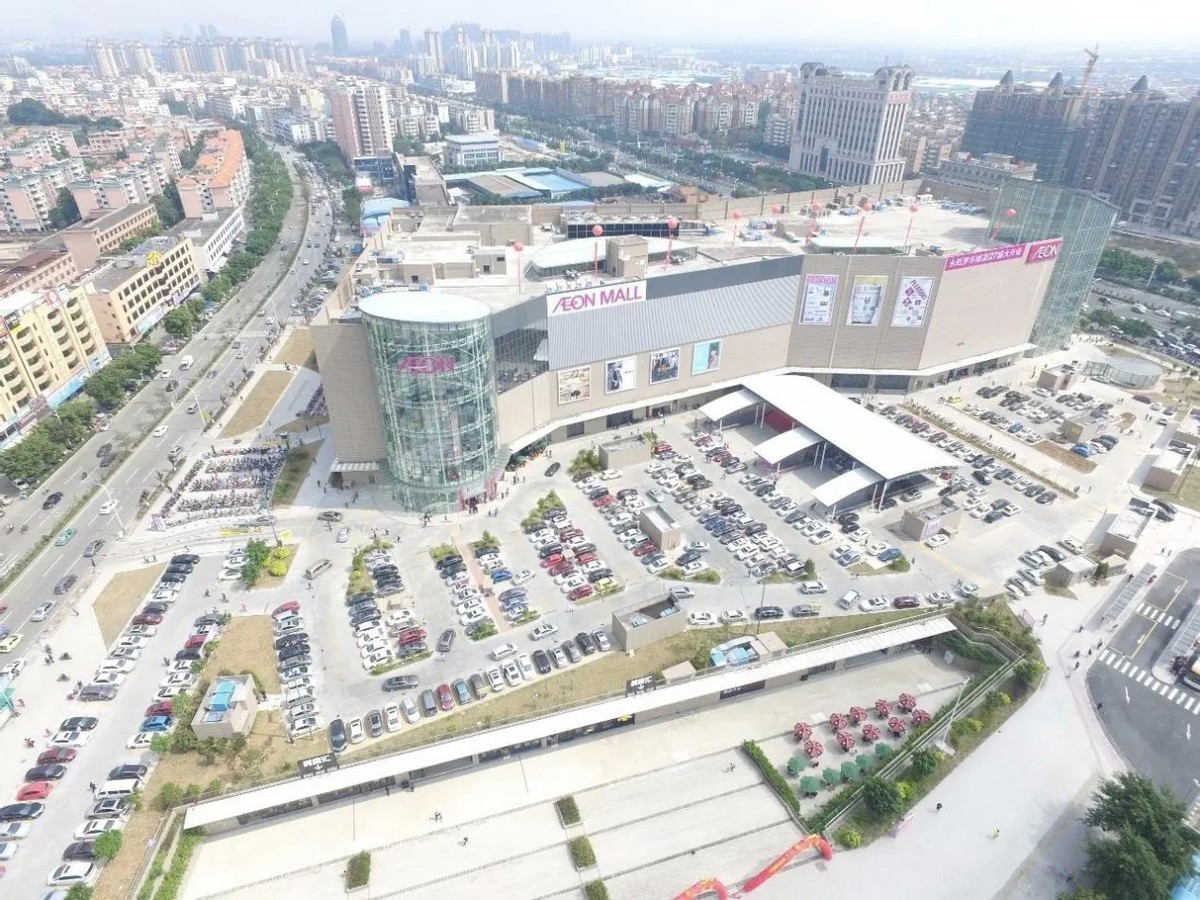 日本排名第一的零售商：领先7-11和优衣库，年销售额超过5300亿元